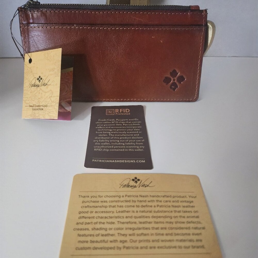 Patricia Nash Parker RFID Protected Wallet NWT Slim & Light Weight Cinnamon